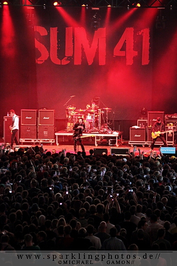 2010-04-25_Sum_41_-_Bild_006x.jpg