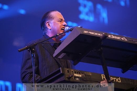 2010-10-31_Heaven_17_-_Bild_004x.jpg