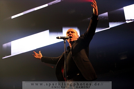 2010-10-31_Heaven_17_-_Bild_007x.jpg