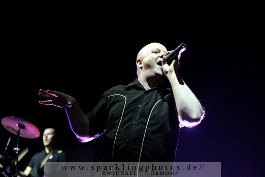 2010-12-30_VNV_Nation_-_Bild_011x.jpg