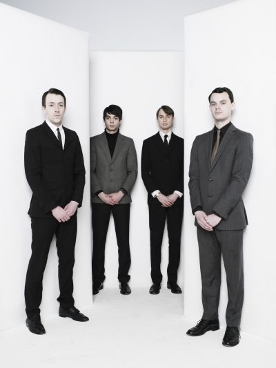 MIRRORS, die überzeugende Vorband von OMD präsentiert einen FREE DOWNLOAD