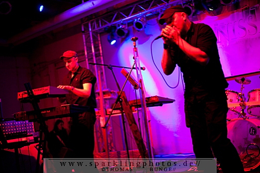 KIRLIAN CAMERA / SPECTRA PARIS – Frankfurt, Das Bett (06./07.01.2011) KIRLIAN CAMERA / SPECTRA PARIS – Frankfurt, Das Bett (06./07.01.2011)