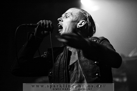 2011-02-05_Combichrist_-_Bild_002x.jpg