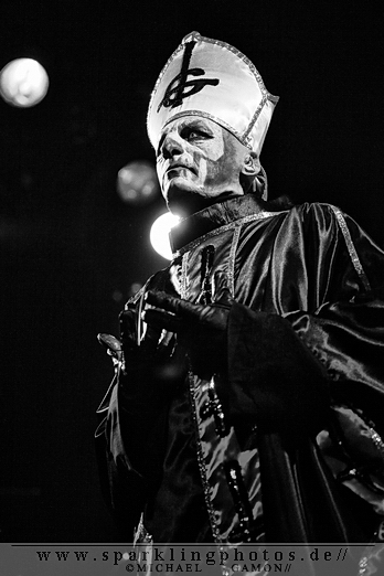 2011-03-31_Ghost_-_Bild_004x.jpg