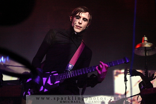 IAMX & NOBLESSE OBLIGE - Hamburg, Grünspan (09.04.2011)