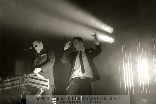 COVENANT / DECODED FEEDBACK & PATENBRIGADE:WOLFF - Duisburg, Pulp (14.04.2011)