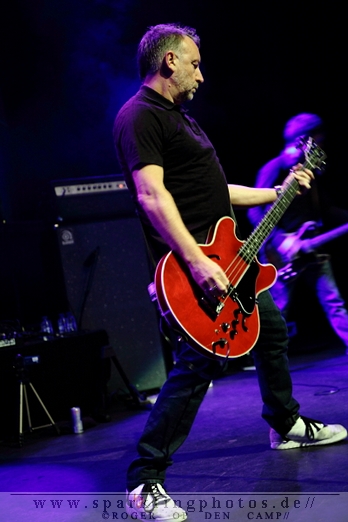 2011-05-29_Peter_Hook_And_The_Light_-_Bild_006.jpg