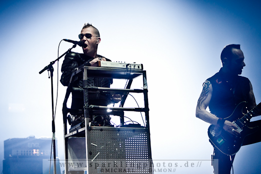 2011-10-30_Sinners_Day_-_KMFDM_-_Bild_011x.jpg