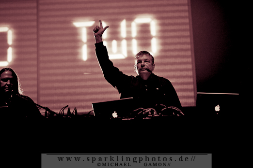 2011-10-30_Sinners_Day_-_Karl_Bartos_-_Bild_004x.jpg