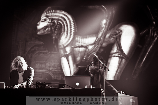 2011-10-30_Sinners_Day_-_Recoil_-_Bild_003x.jpg