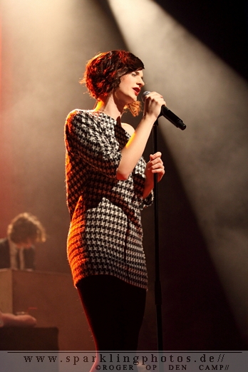 2011-12-01_Hooverphonic_-_Bild_009.jpg