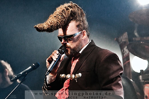 2011-12-05_Leningrad_Cowboys_-_Bild_002.jpg
