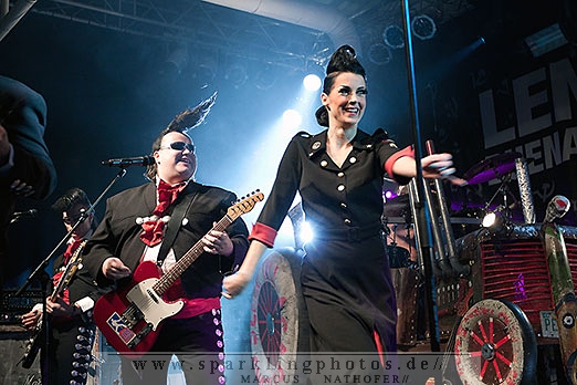 2011-12-05_Leningrad_Cowboys_-_Bild_003.jpg