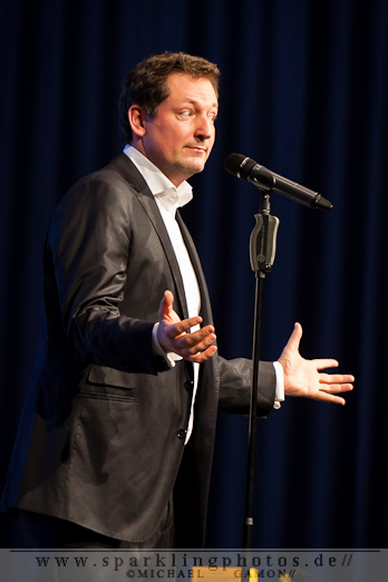 2011-12-13_Dr_Eckart_Von_Hirschhausen_-_Bild_003x.jpg