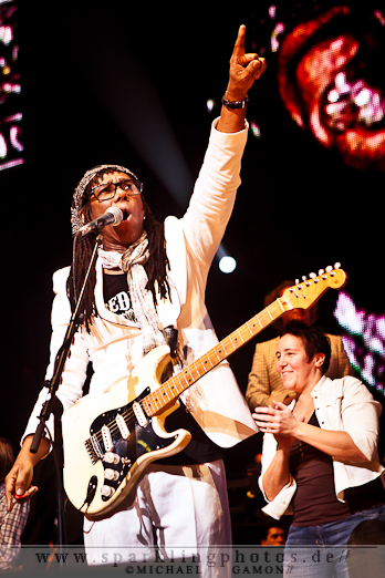 2011-12-17_NOTP_-_Chic_feat_Nile_Rogers_-_Bild_009x.jpg