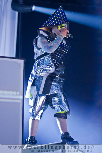 2012-03-05_Deichkind_-_Bild_015.jpg