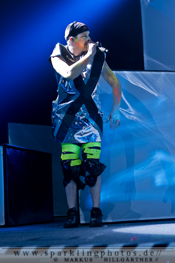 2012-03-05_Deichkind_-_Bild_021.jpg
