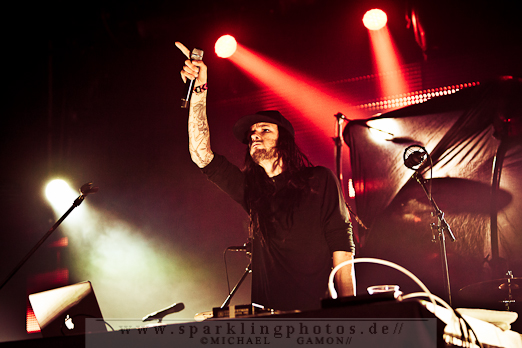 2012-03-14_J_Devil_-_Bild_002x.jpg