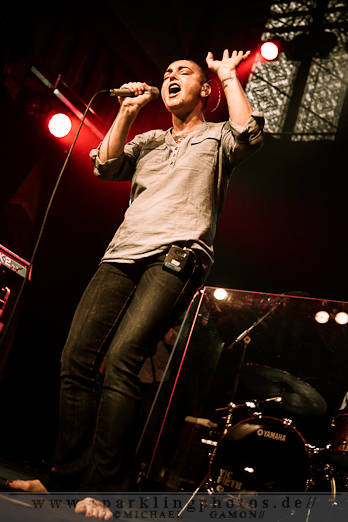 2012-04-18_Sinead_O'Connor_-_Bild_009x.jpg