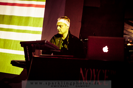 2012-05-18_A_Spell_Inside_-_Bild_002x.jpg
