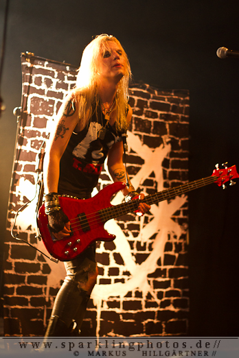 2012-06_Parkcity_Live_Crashdiet_Bild_006.jpg