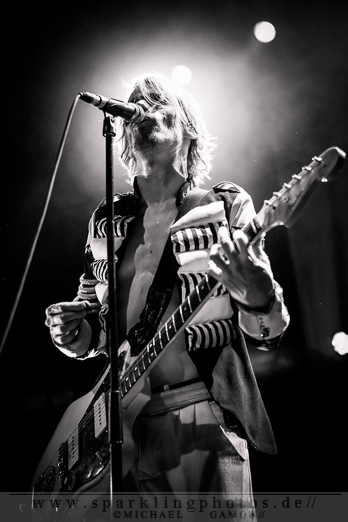 2012-11-14_Bonaparte_-_Bild_015x.jpg 2012-11-14_Bonaparte_-_Bild_015x.jpg