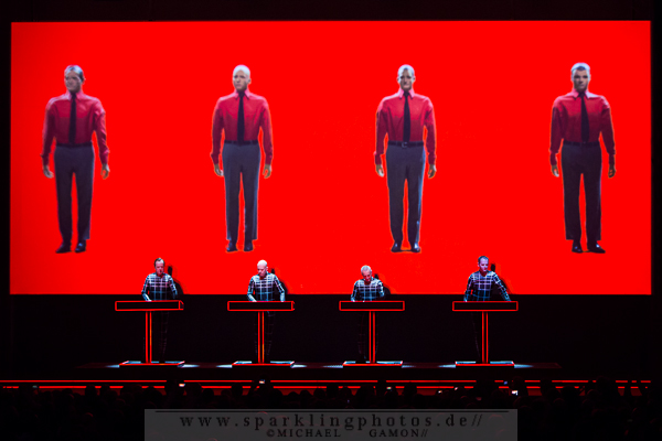 2013-01-12_Kraftwerk_-_Bild_001x.jpg