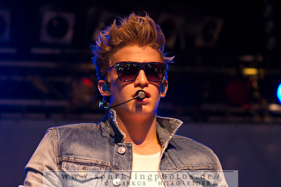 2013-03-13_Cody_Simpson_Bild_004.jpg