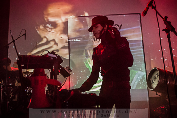 2013-03-29_IAMX_-_Bild_011x.jpg