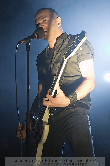 DANKO JONES & BOMBUS - Köln, Live Music Hall (05.05.2013)