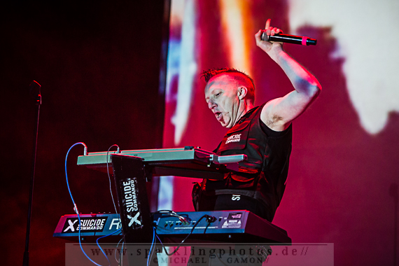2013-05-18_Suicide_Commando_-_Bild_015x.jpg