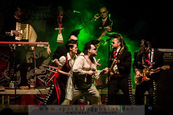 2013-07-12_Leningrad_Cowboys_-_Bild_025x.jpg