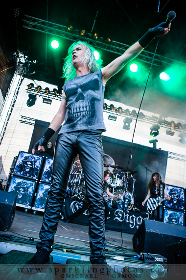 2013-07-13_Grave_Digger_-_Bild_014x.jpg