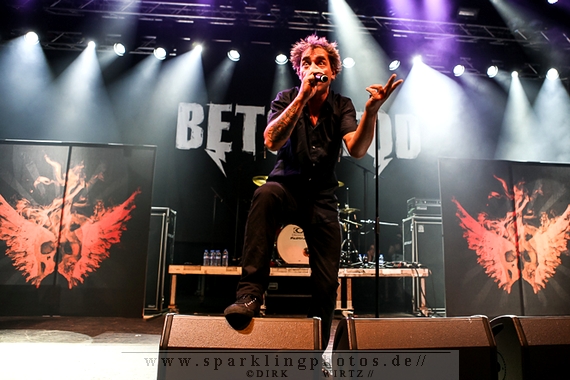 2013-08-25_Betontod_-_Bild_012.jpg