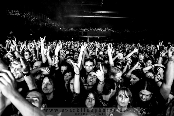 AMON AMARTH, CARCASS & HELL - Oberhausen, Turbinenhalle (07.11.2013) AMON AMARTH, CARCASS & HELL - Oberhausen, Turbinenhalle (07.11.2013)