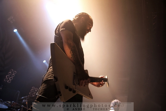 2013-11-25_Corroded_-_Bild_002.jpg