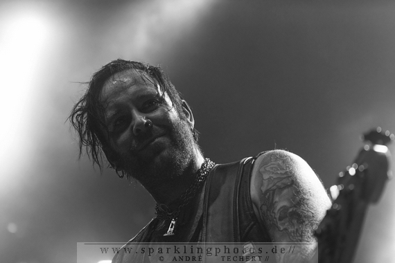 2013-11-25_Corroded_-_Bild_003.jpg