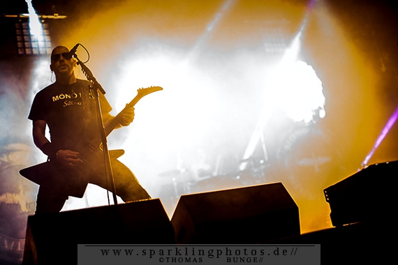 2013-12-25_Mono_Inc_-_Bild_012.jpg