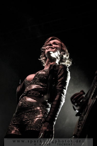 2014-02-11_Jennifer_Rostock_-_Bild_009.jpg