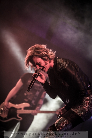 2014-02-11_Jennifer_Rostock_-_Bild_021.jpg