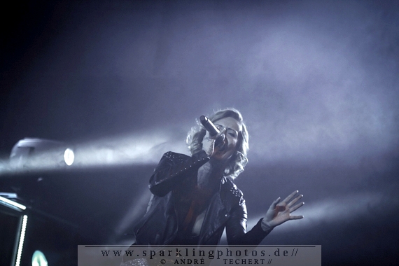 2014-02-11_Jennifer_Rostock_-_Bild_031.jpg