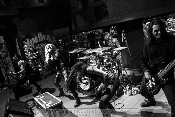 2014-02-28_Butcher_Babies_-_Bild_001.jpg