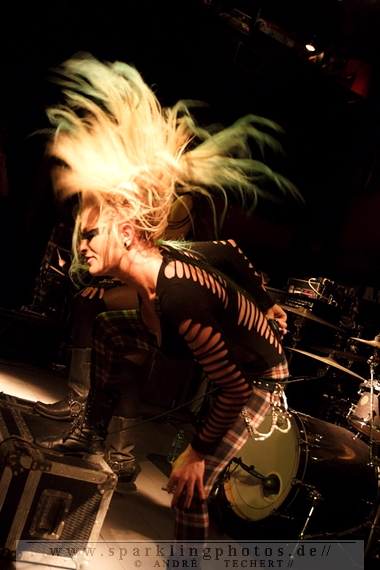2014-02-28_Butcher_Babies_-_Bild_002.jpg