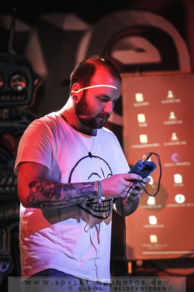WELLE:ERDBALL - Oberhausen, Kulttempel (29.03.2014) WELLE:ERDBALL - Oberhausen, Kulttempel (29.03.2014)
