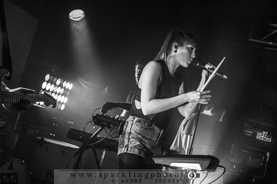 CLAIRE & VENOM IS BLISS - Düsseldorf, zakk (07.04.2014) CLAIRE & VENOM IS BLISS - Düsseldorf, zakk (07.04.2014)