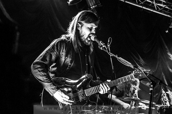 2014-04-17_Band_Of_Skulls_-_Bild_004.jpg