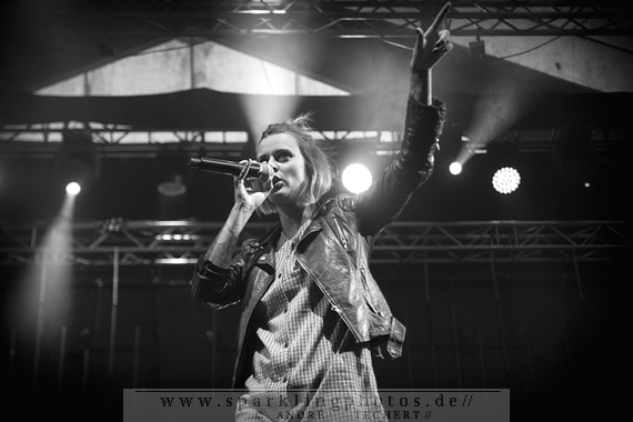 2014-05-17_Jennifer_Rostock_-_Bild_016.jpg