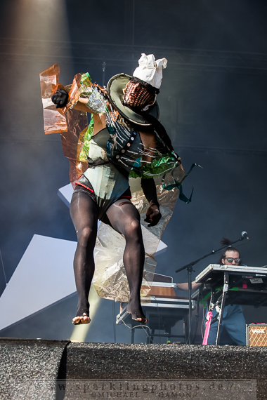 2014-06-22_Bonaparte_-_Bild_004x.jpg