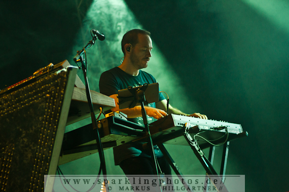 2014-06-22_Chvrches_Bild_002.jpg