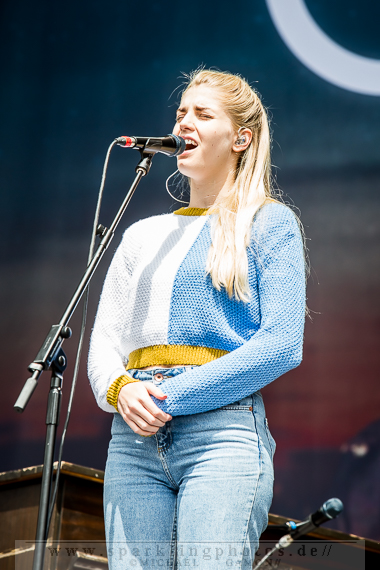 2014-06-22_London_Grammar_-_Bild_002x.jpg